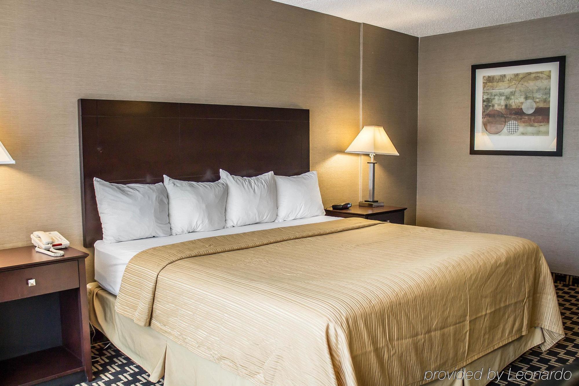 Quality Inn & Conference Center Akron Extérieur photo