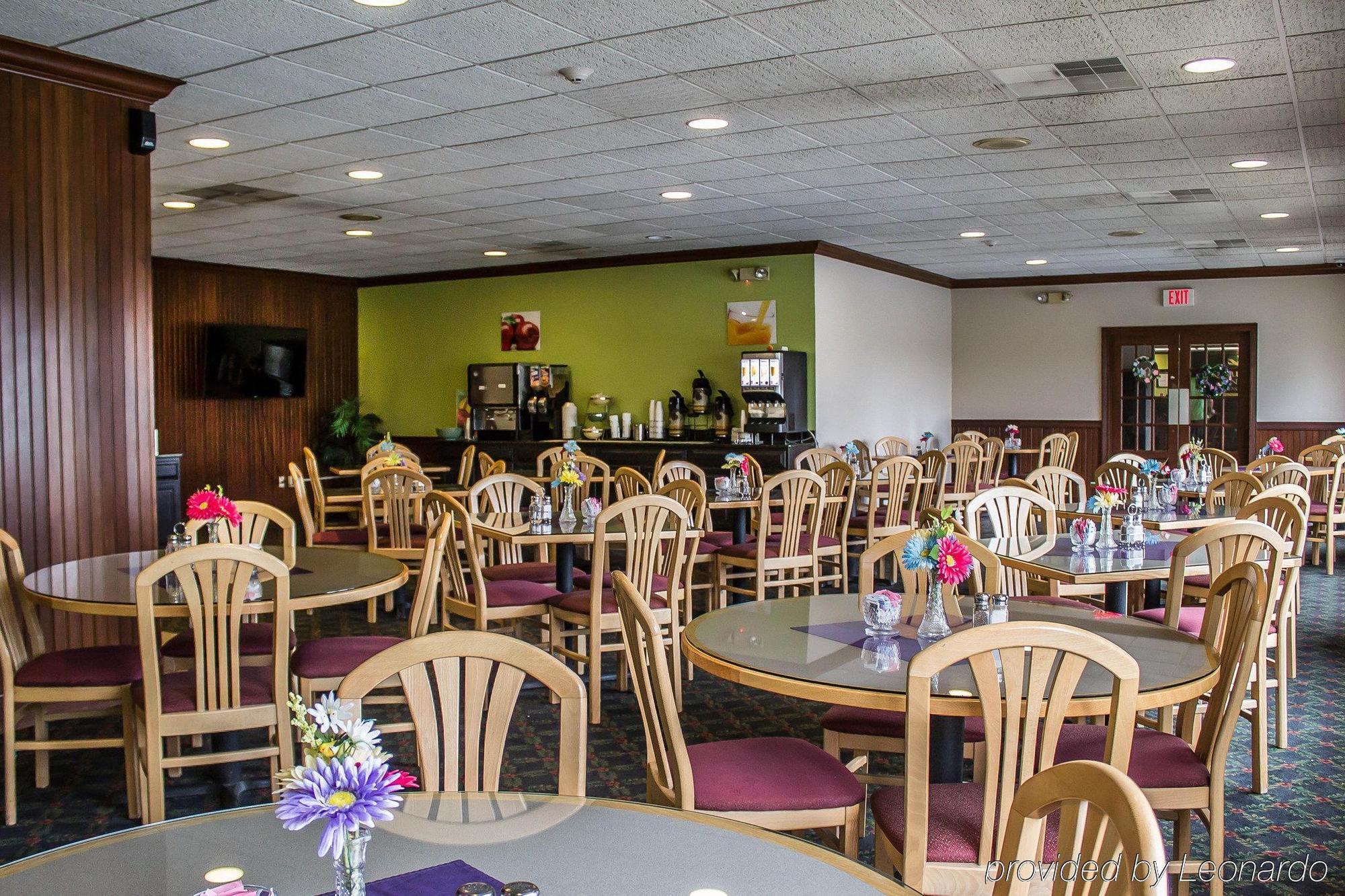 Quality Inn & Conference Center Akron Extérieur photo