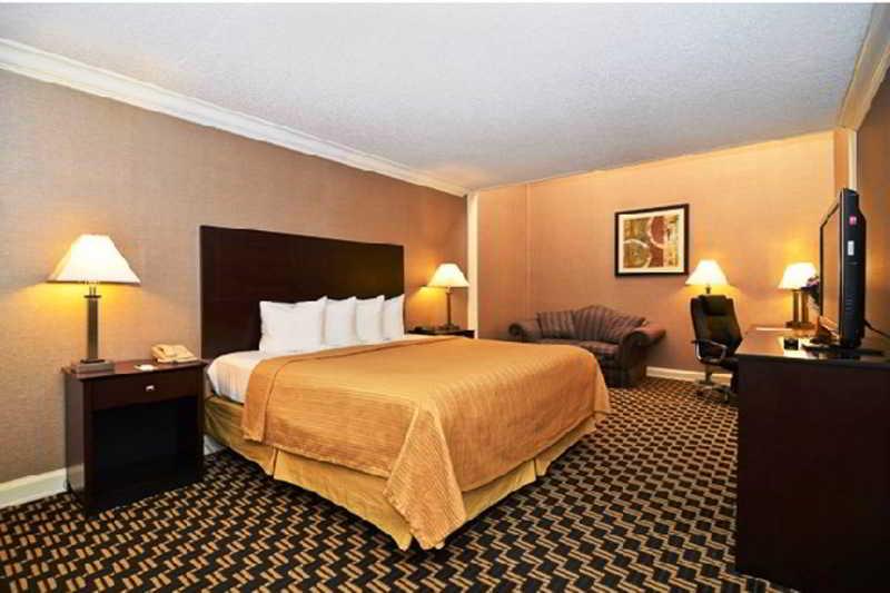 Quality Inn & Conference Center Akron Extérieur photo