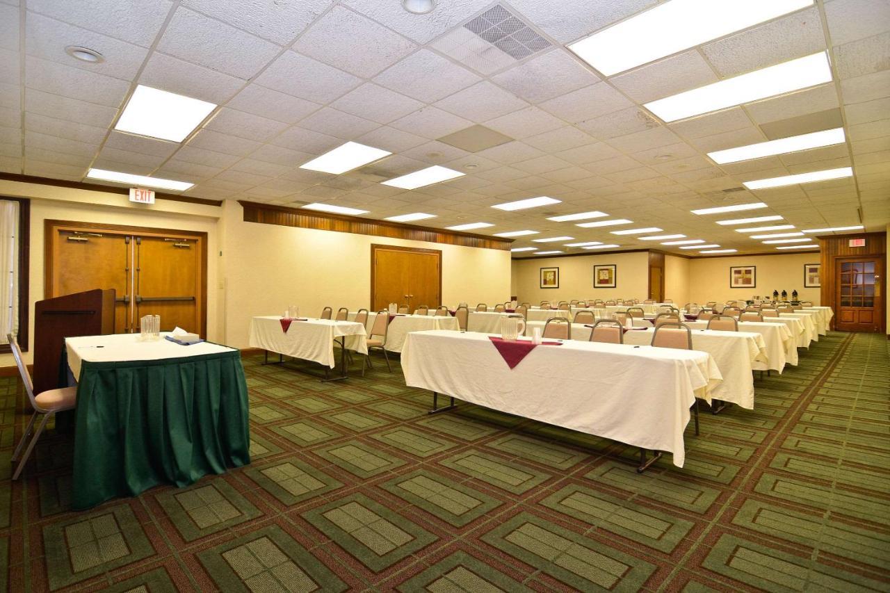 Quality Inn & Conference Center Akron Extérieur photo